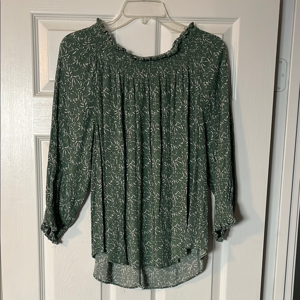 MELLODAY Green Pleated Blouse with Relaxed Fit